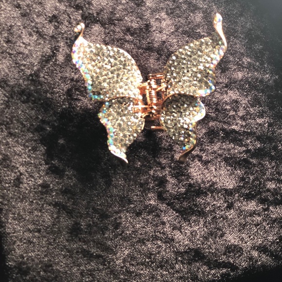 RHINESTONE/GOLD SET BUTTERFLY HAIRPIECE - Picture 9 of 14